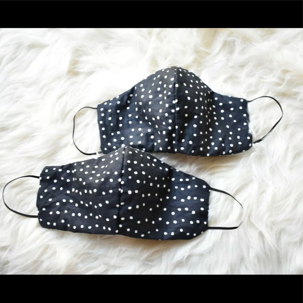 Polk a dot face mask